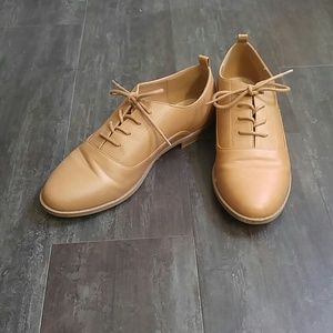Forever 21 Tan Oxford Shoes
